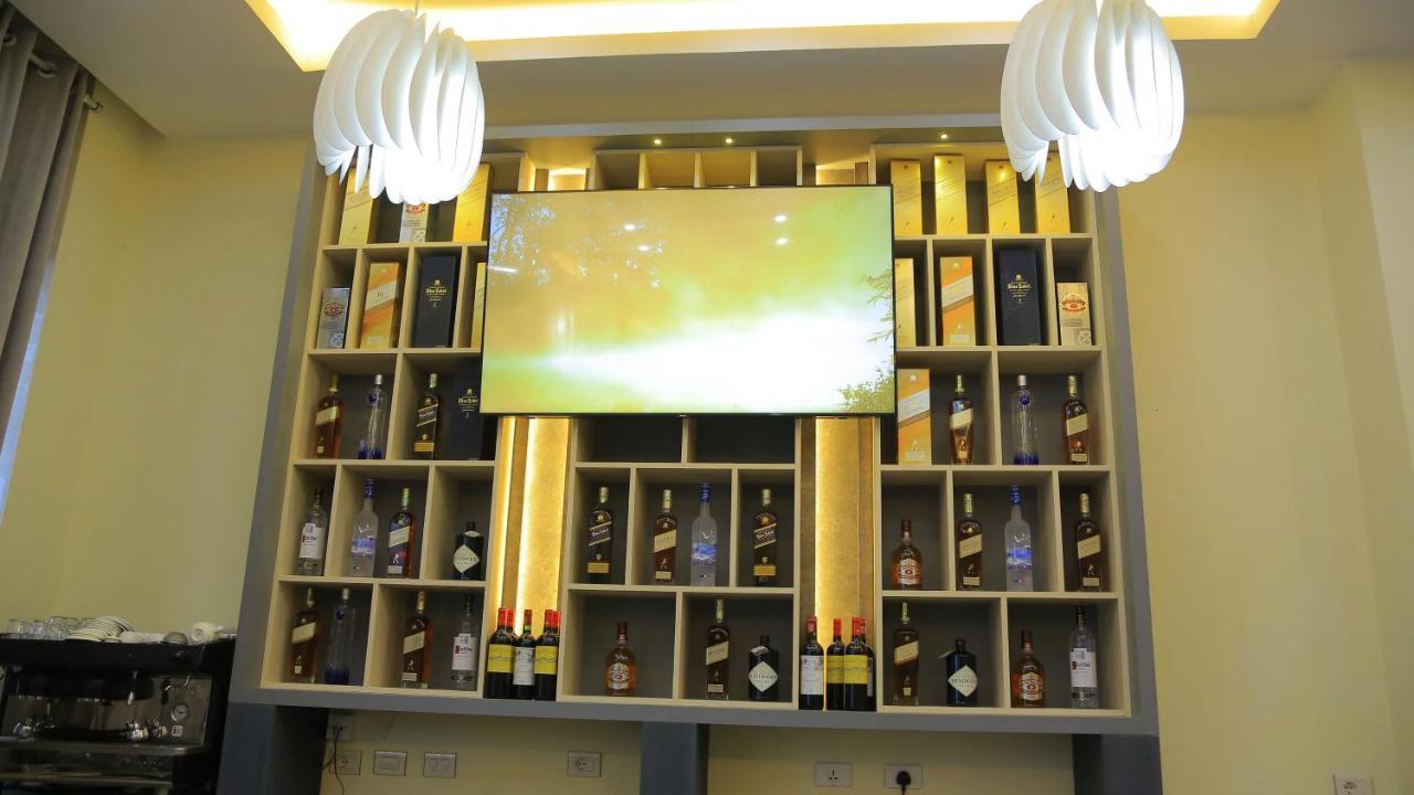 Triple E Hotel And Spa Addis Ababa Luaran gambar