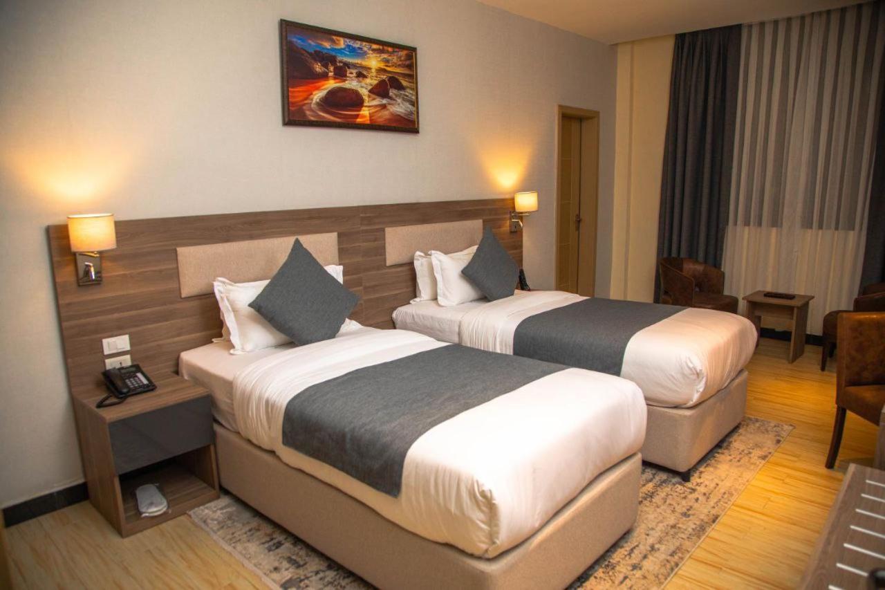 Triple E Hotel And Spa Addis Ababa Luaran gambar