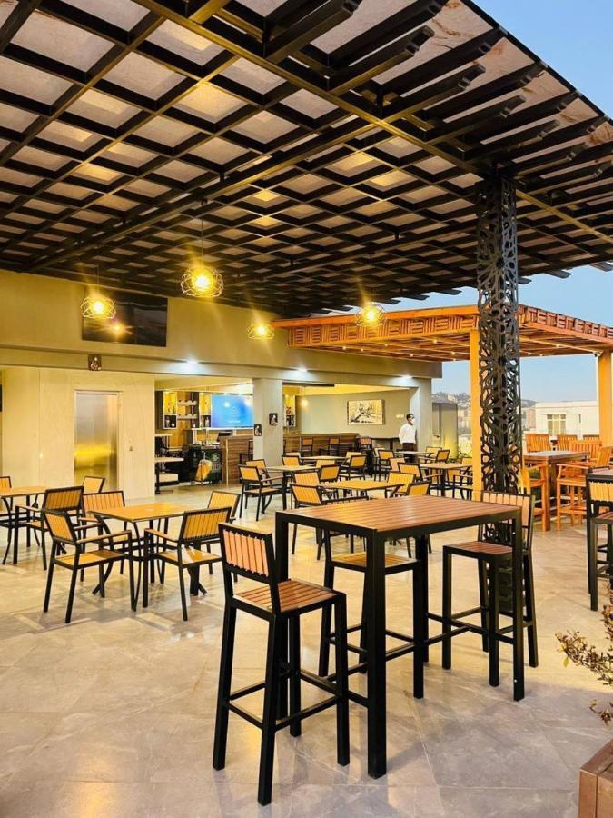 Triple E Hotel And Spa Addis Ababa Luaran gambar