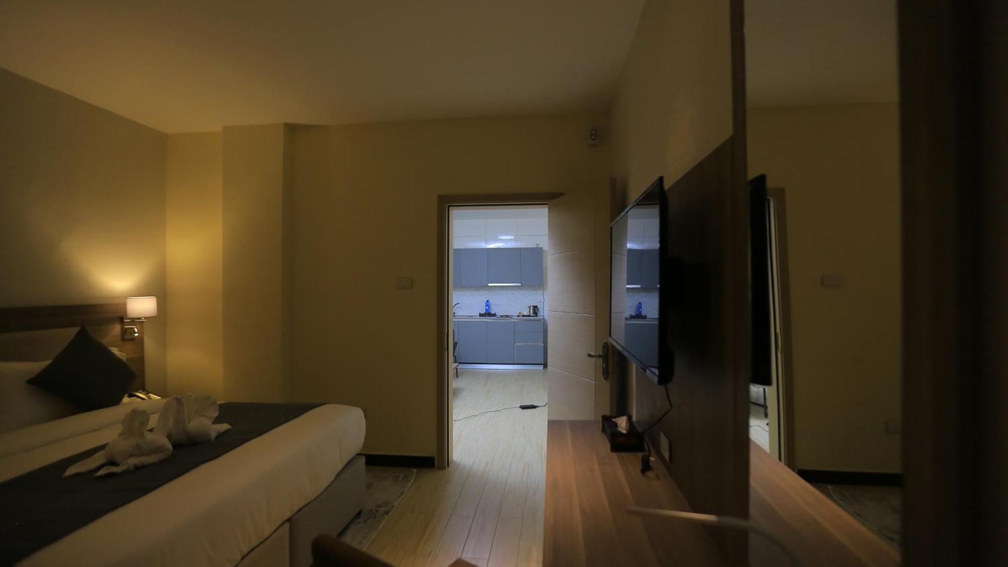 Triple E Hotel And Spa Addis Ababa Luaran gambar