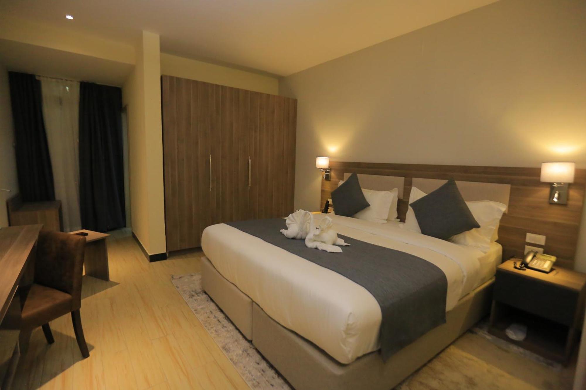 Triple E Hotel And Spa Addis Ababa Luaran gambar